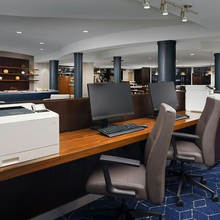 Готель Courtyard By Marriott Potomac Mills Вудбридж Екстер'єр фото